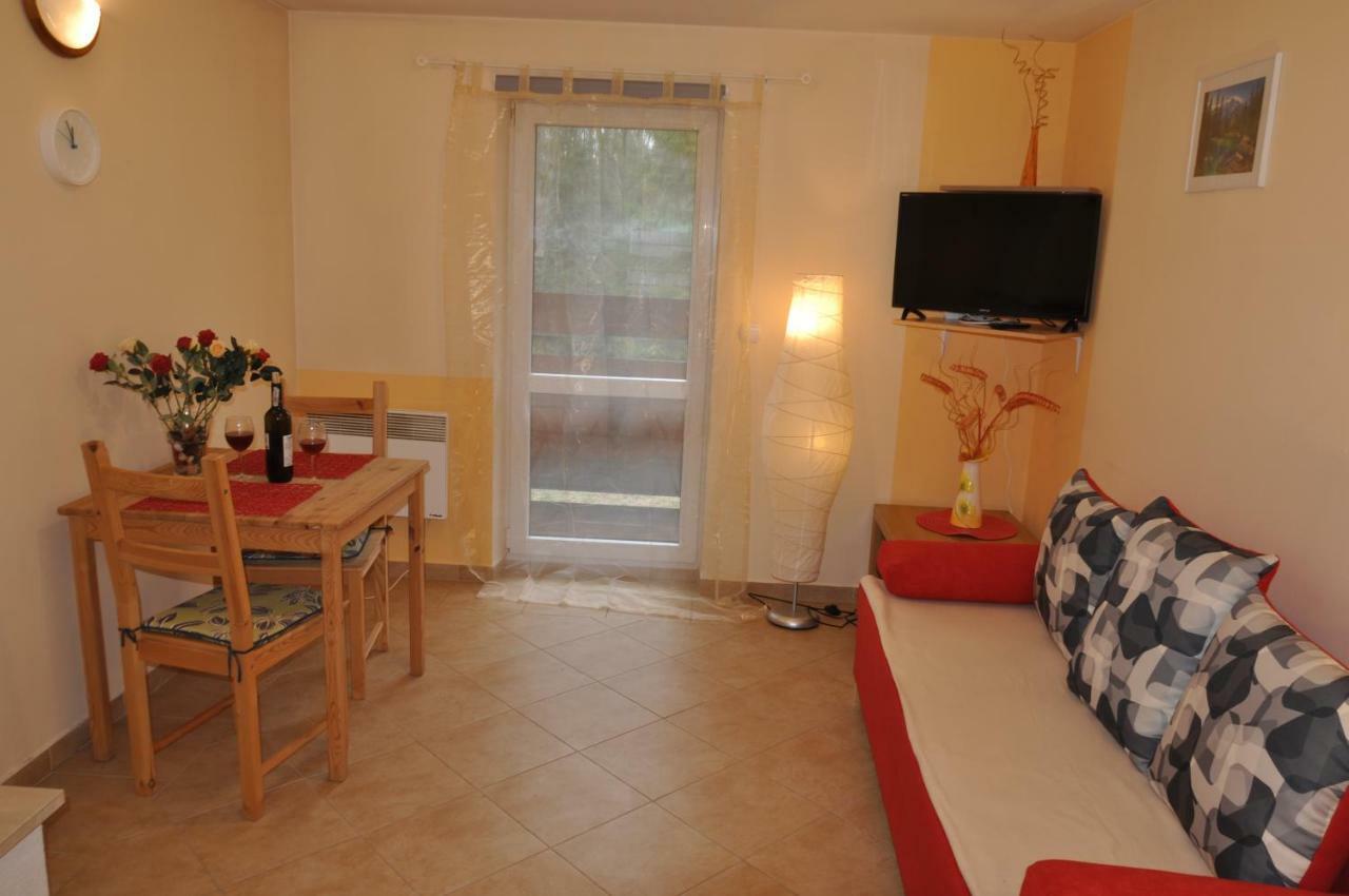 Apartamenty Sobiczkowa Wyspa กอสเชียลิสกอ ภายนอก รูปภาพ
